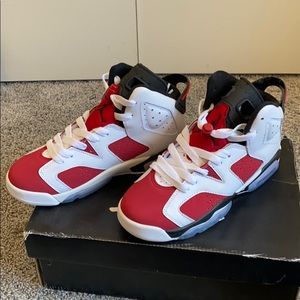 Jordan 6 Retro gag white/carmine black.